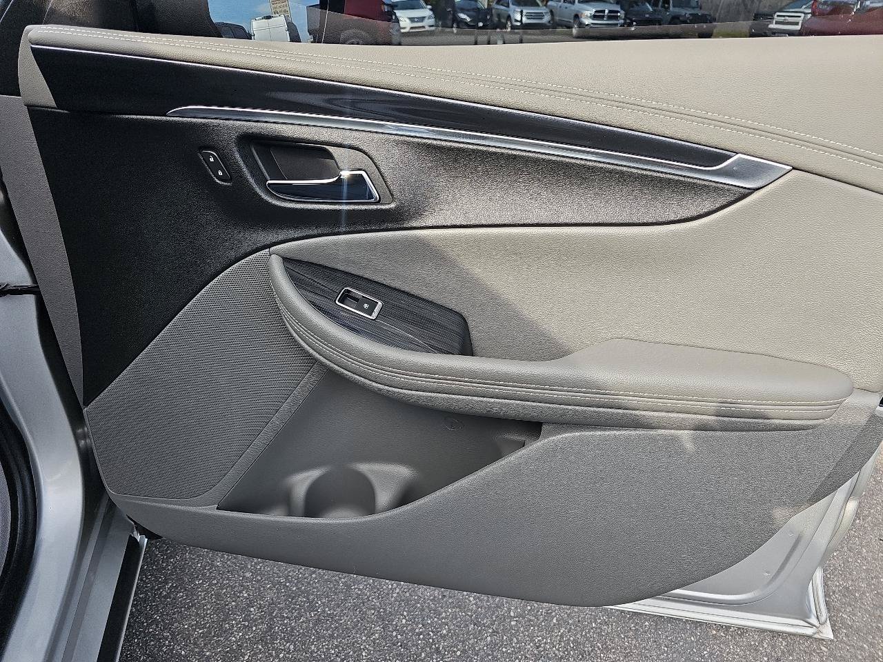 Used 2018 Chevrolet Impala LS FWD image 15