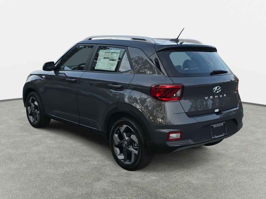 New 2026 Hyundai Venue SEL FWD image 7