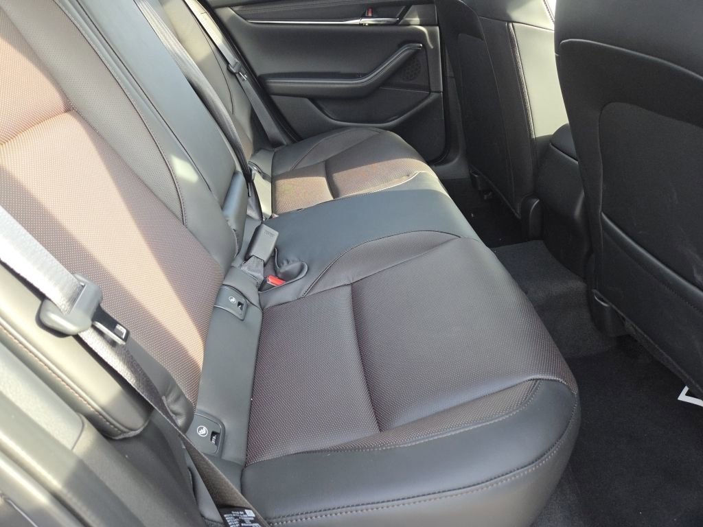 New 2026 MAZDA MAZDA3 2.5 S Hatchback w/ Premium Pkg image 16
