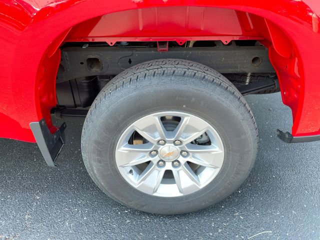 Used 2025 Chevrolet Silverado 1500 LT AWD/4WD image 8
