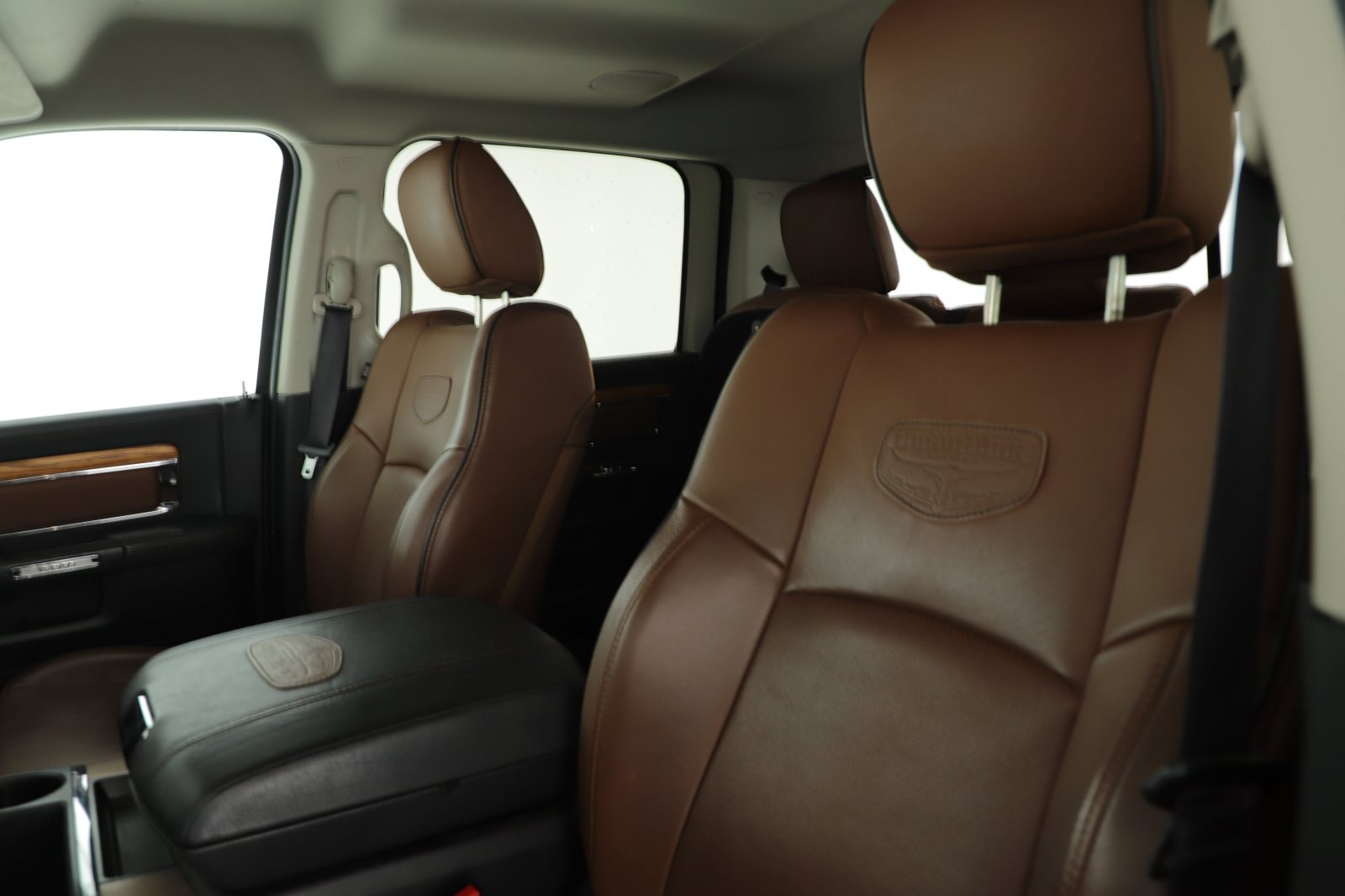 Used 2015 RAM 3500 Laramie Longhorn AWD/4WD image 11