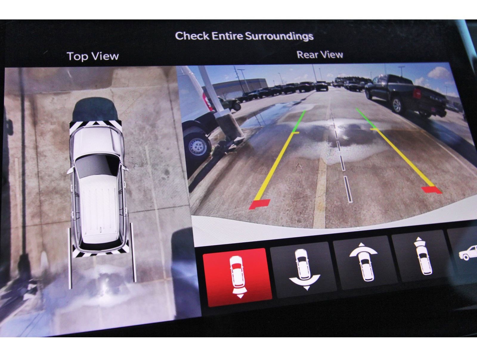 Used 2025 Jeep Grand Cherokee Limited w/ Luxury Tech Group II RWD image 27