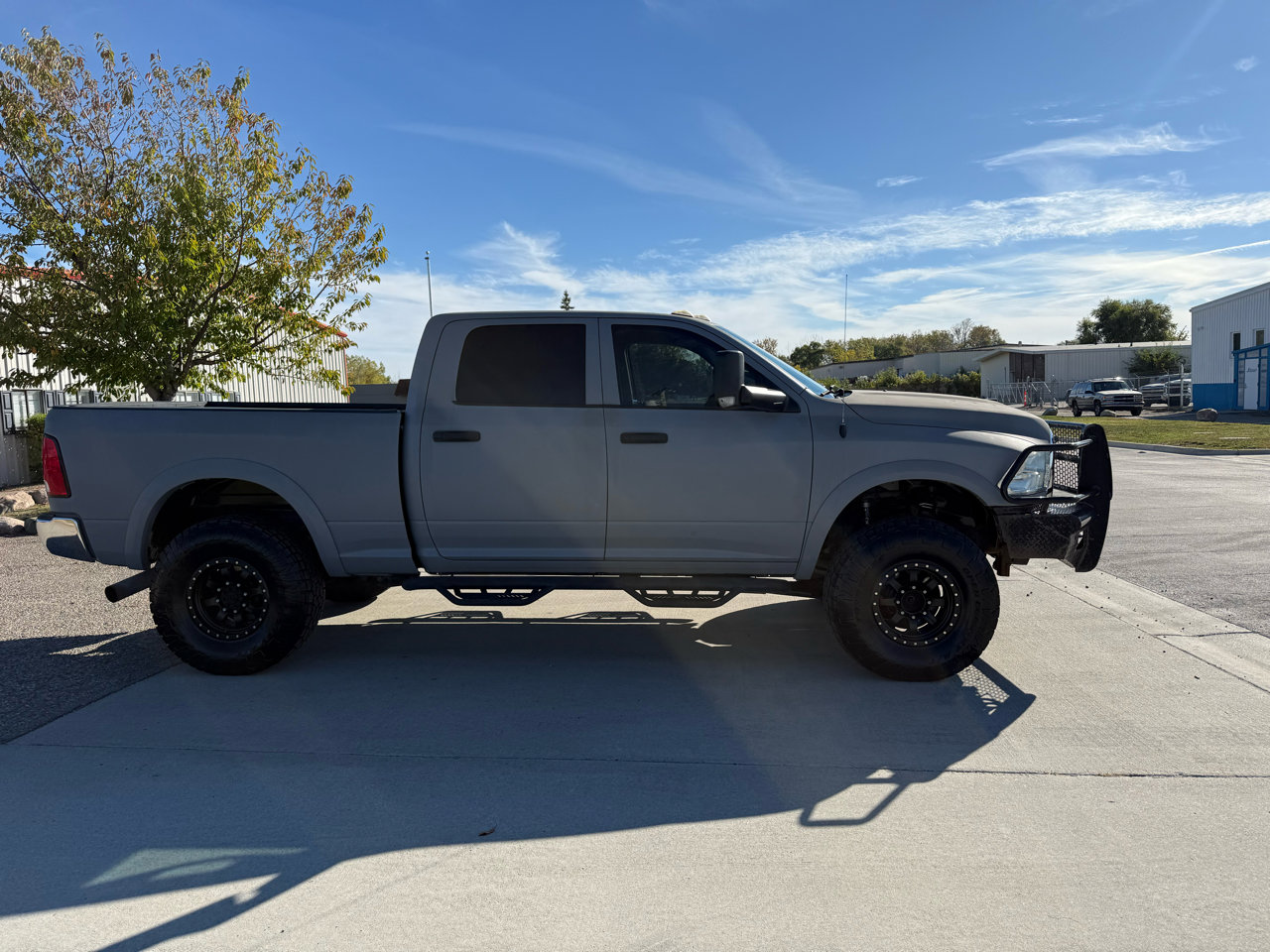 Used 2018 RAM 2500 Tradesman w/ Chrome Appearance Group image 4
