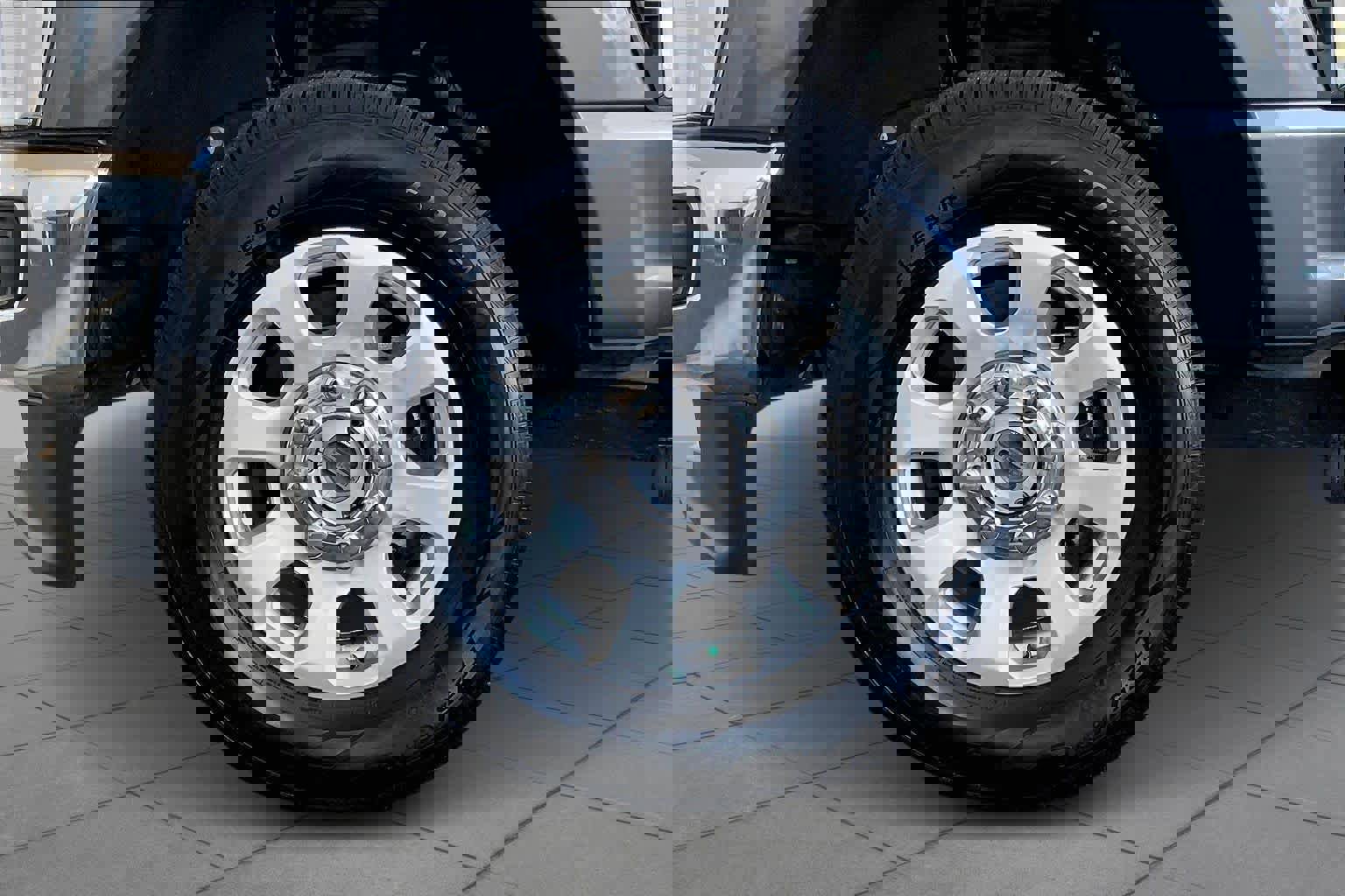 Used 2023 Ford F250 XLT image 11