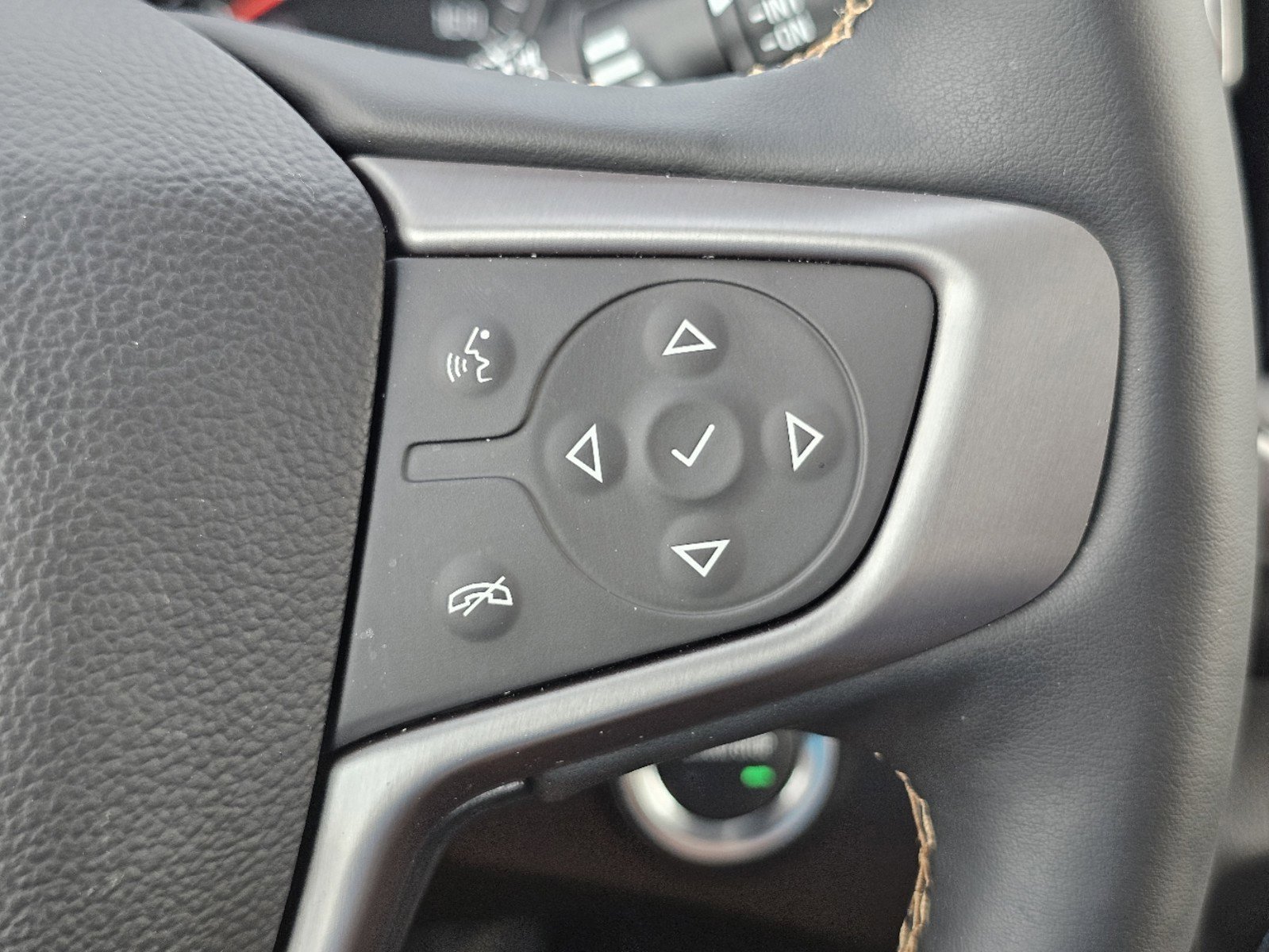 Used 2024 GMC Terrain AT4 image 21