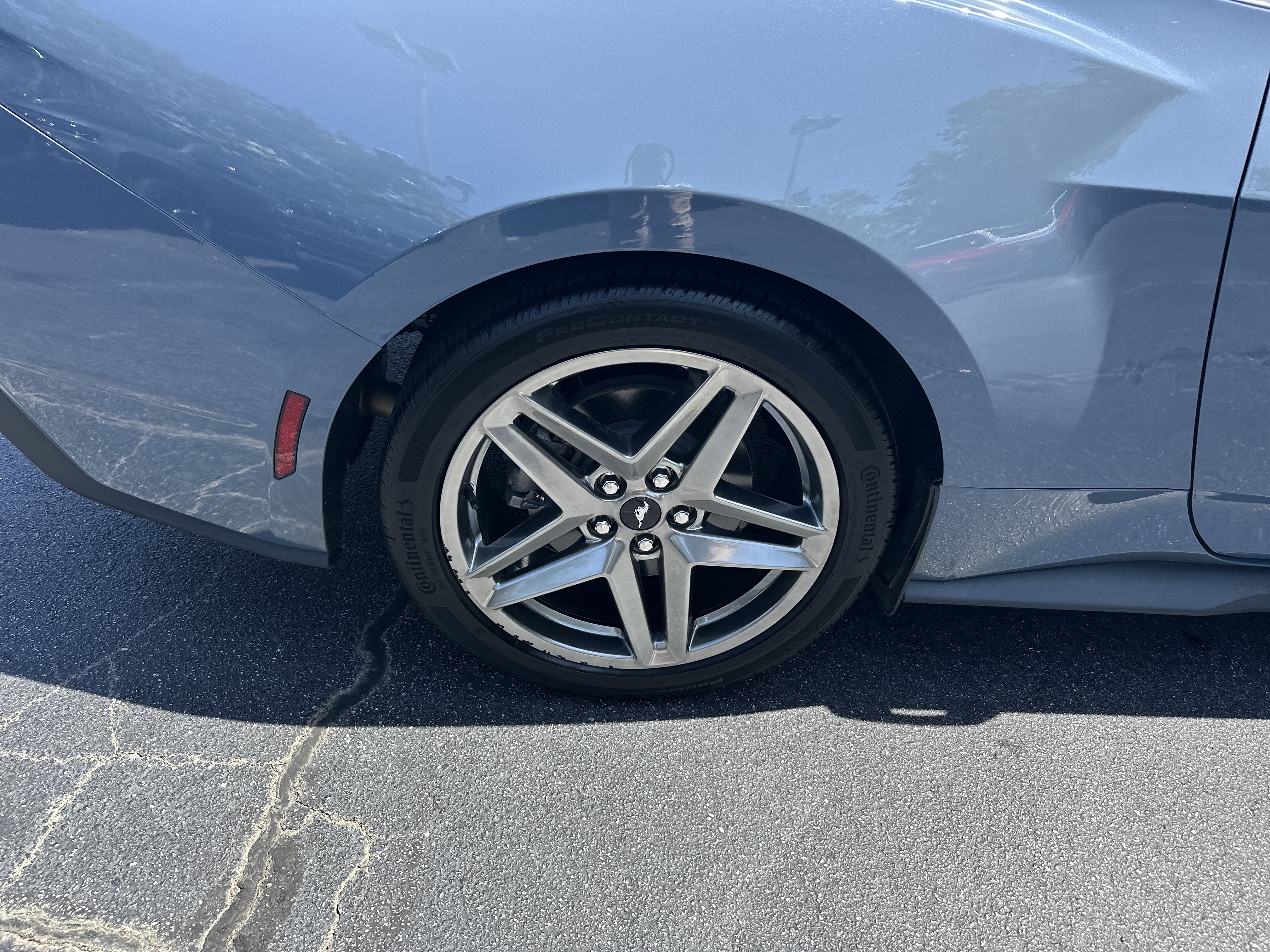 Used 2024 Ford Mustang Coupe RWD image 18