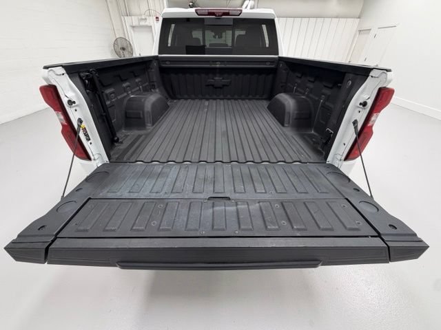 Certified 2023 Chevrolet Silverado 1500 LTZ w/ LTZ Premium Package AWD/4WD image 25