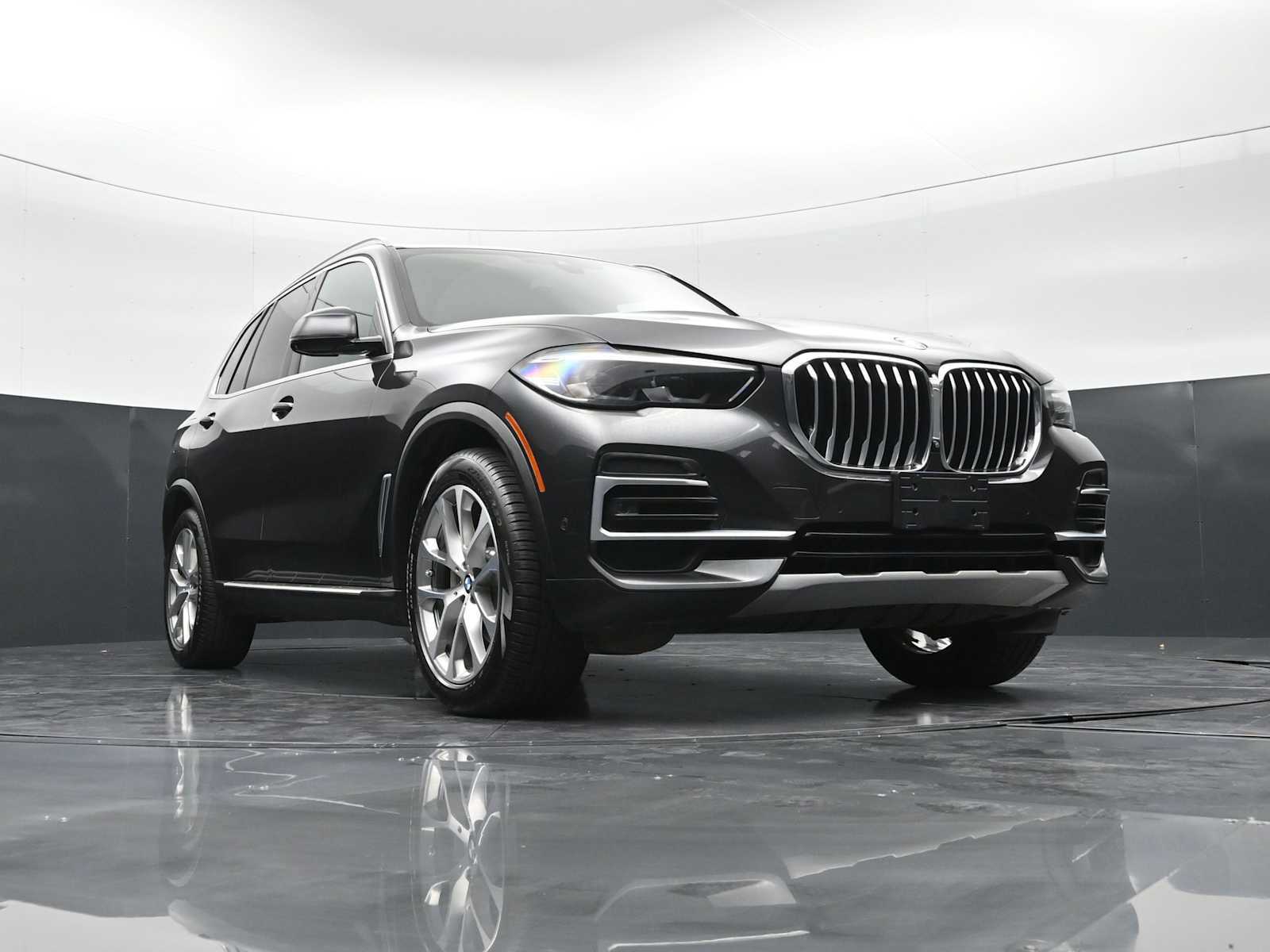 Used 2023 BMW X5 xDrive40i AWD/4WD image 27