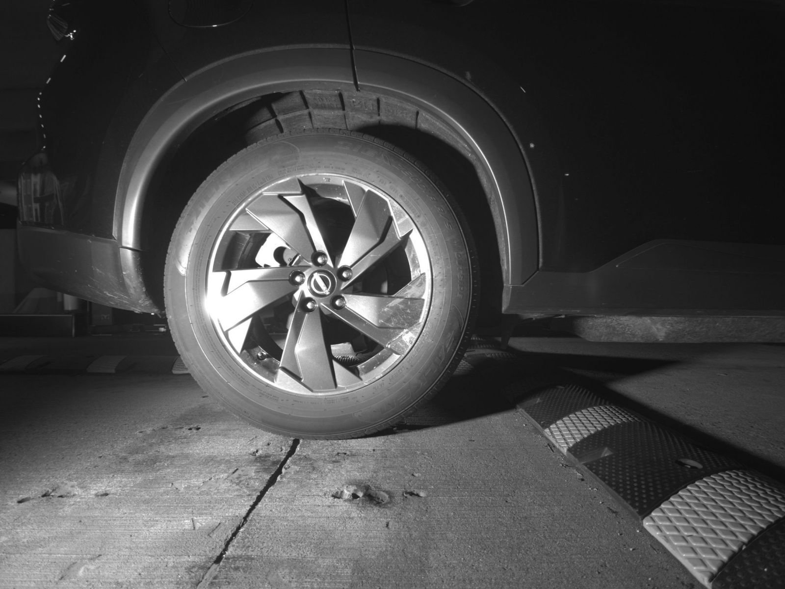 Used 2025 Nissan Rogue SV FWD image 18