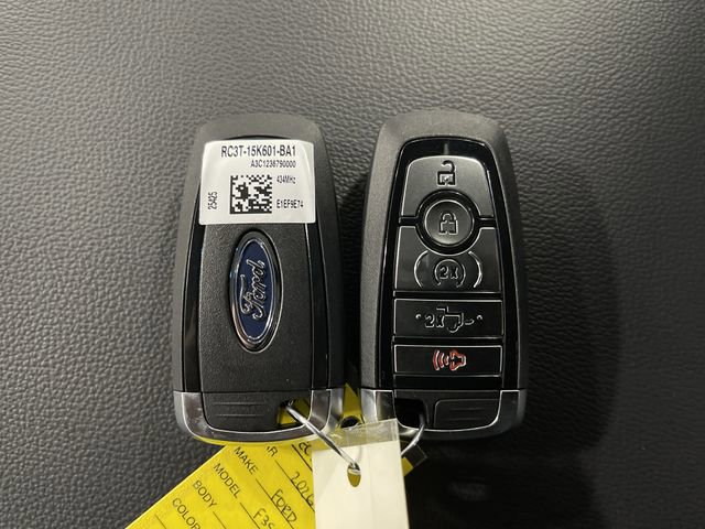 New 2026 Ford F350 Lariat w/ Black Appearance Package image 34