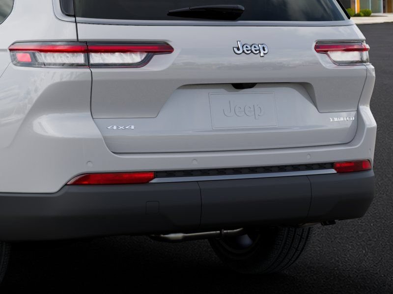 New 2026 Jeep Grand Cherokee L Limited w/ Limited Altitude Package AWD/4WD image 13