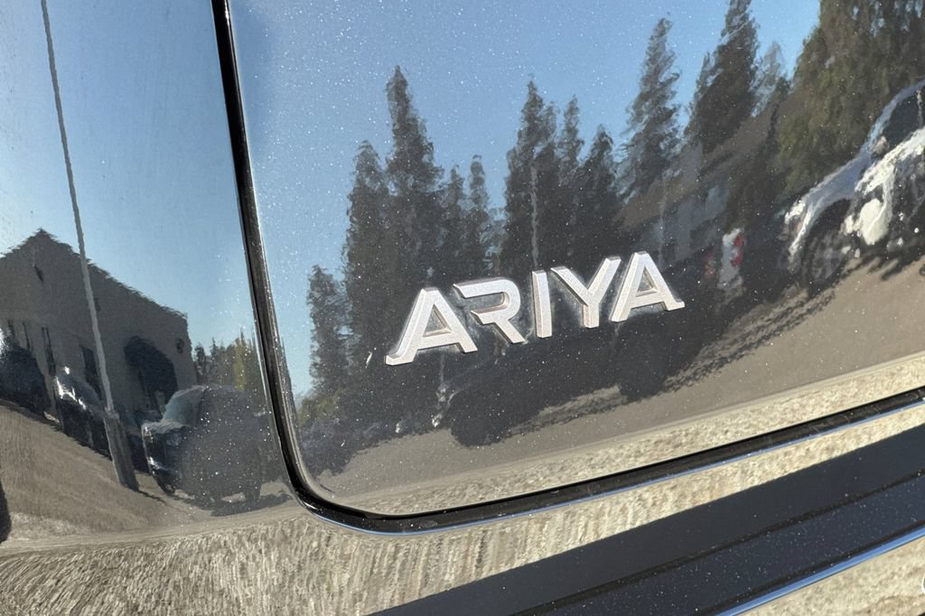 Used 2024 Nissan Ariya AWD image 27