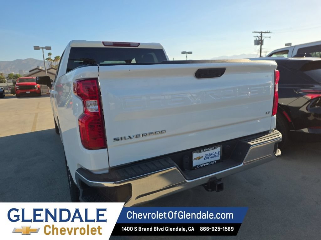 Used 2023 Chevrolet Silverado 1500 LT AWD/4WD image 4