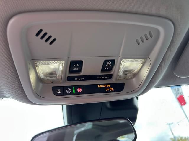 Used 2024 Chevrolet Malibu LT image 25