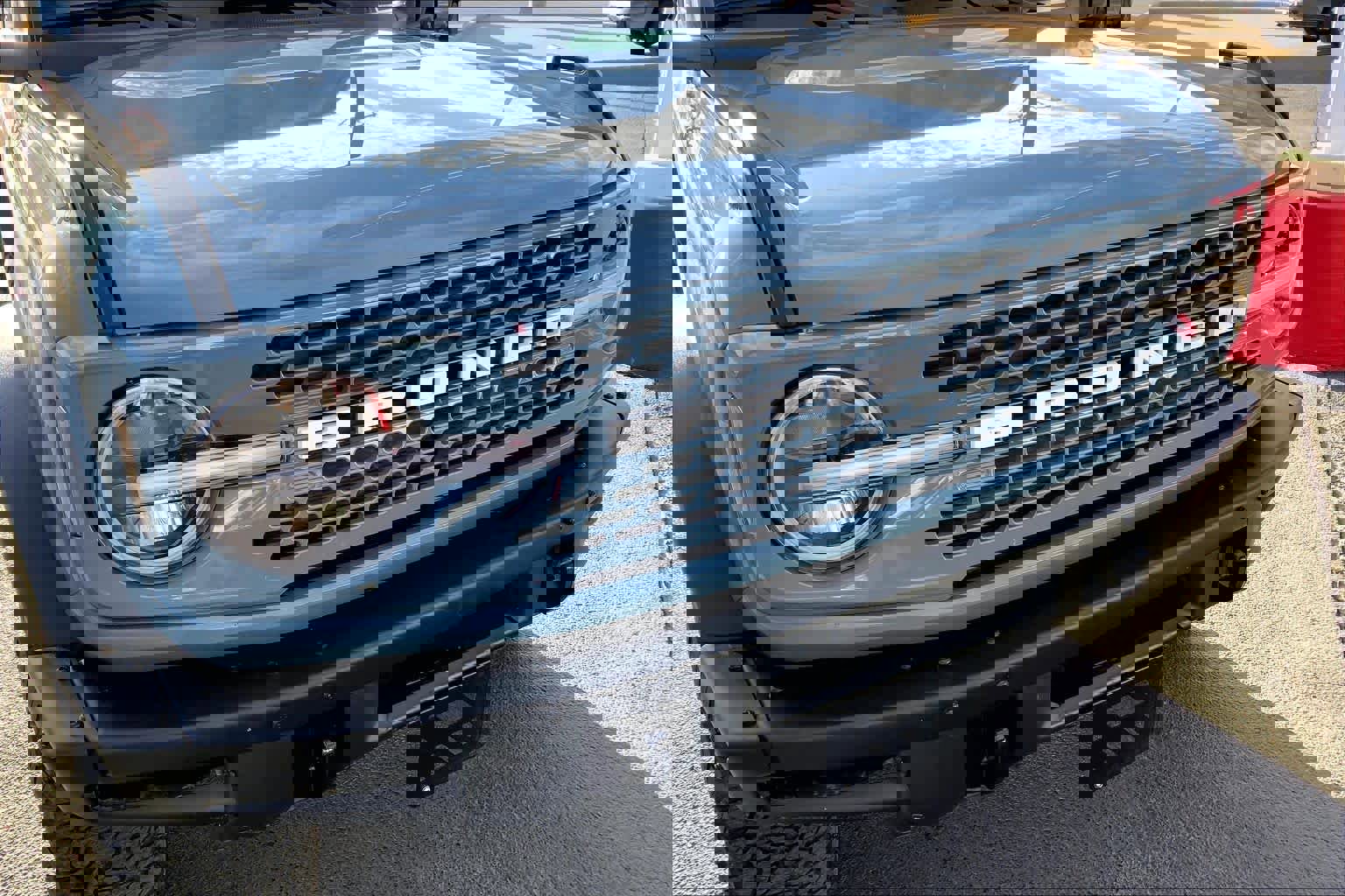 Used 2023 Ford Bronco Badlands image 30