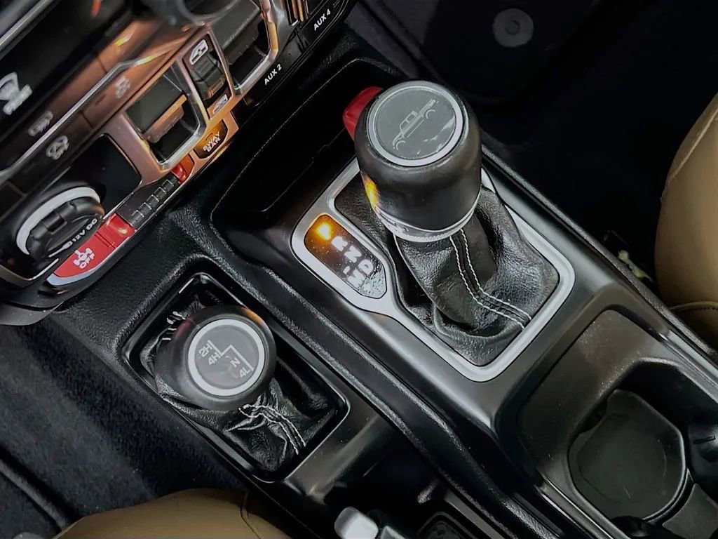 Used 2021 Jeep Gladiator Rubicon w/ Trailer Tow Package image 17