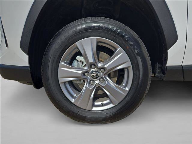 Used 2025 Toyota RAV4 XLE image 23