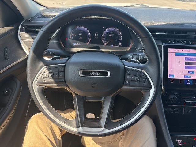 Used 2022 Jeep Grand Cherokee L Limited AWD/4WD image 38