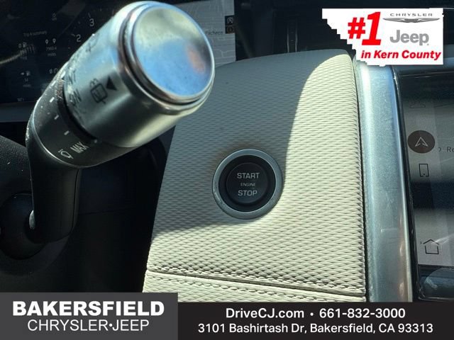 Used 2022 Land Rover Discovery Sport SE R-Dynamic AWD/4WD image 19