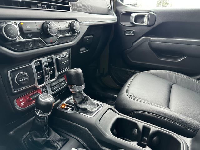 Used 2025 Jeep Wrangler Unlimited Rubicon image 21