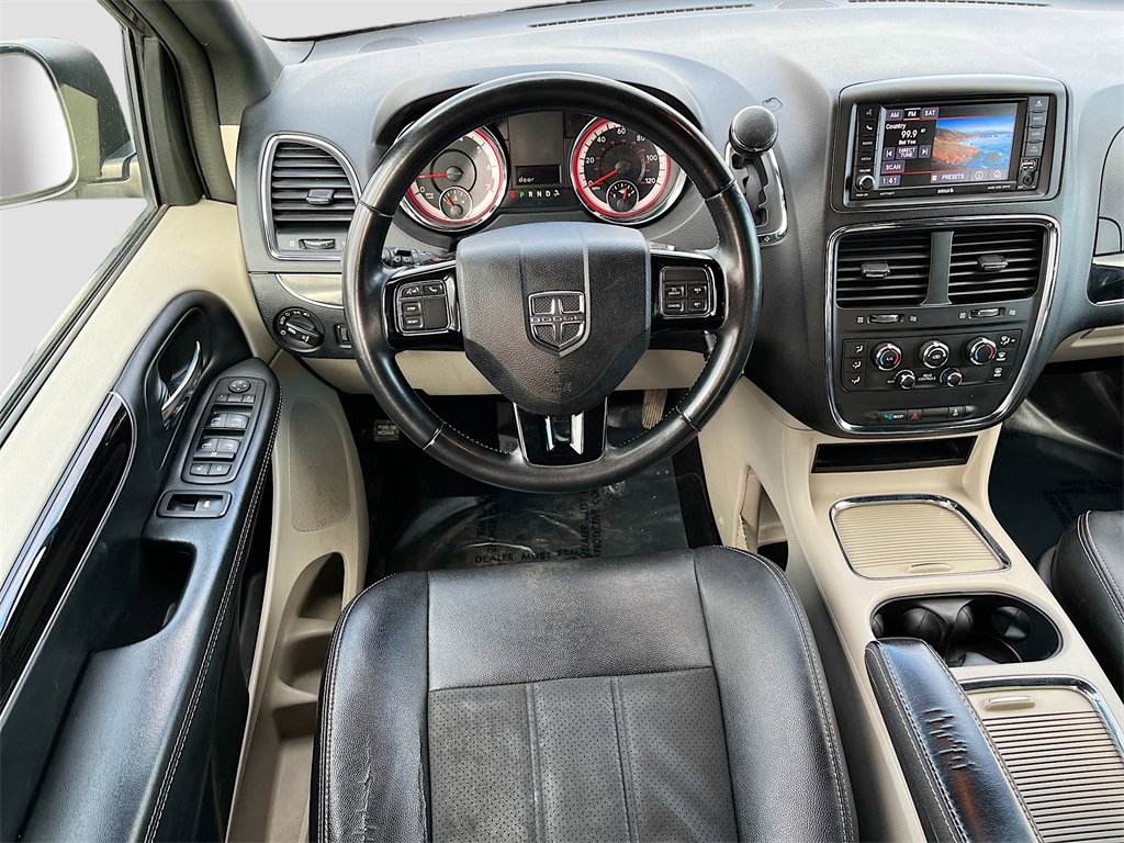 Used 2019 Dodge Grand Caravan SXT image 20