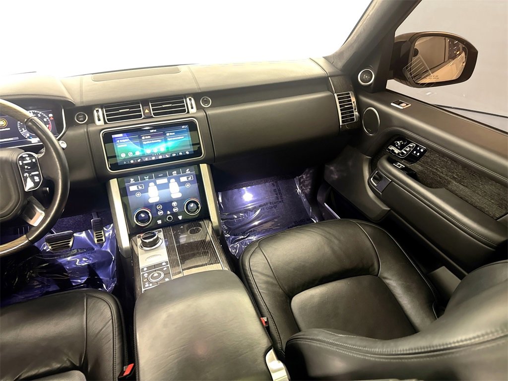 Used 2019 Land Rover Range Rover Autobiography image 23