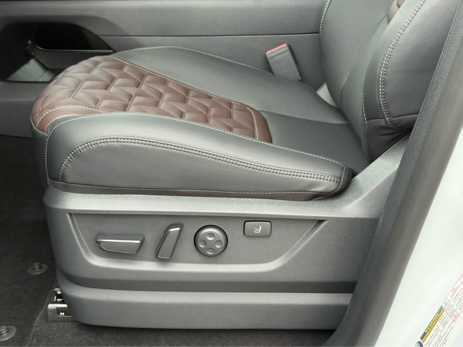 New 2026 Nissan Armada Platinum Reserve AWD/4WD image 10