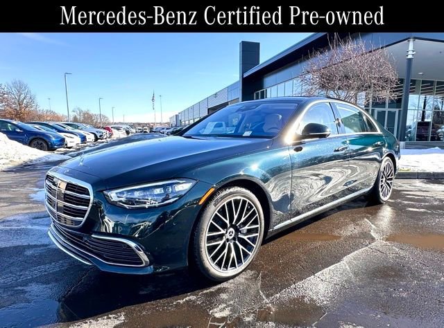 Used 2022 Mercedes-Benz S 580 4MATIC Sedan w/ 3D Technology Package image 2