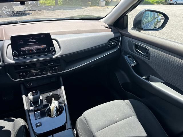 Used 2023 Nissan Rogue S FWD image 18