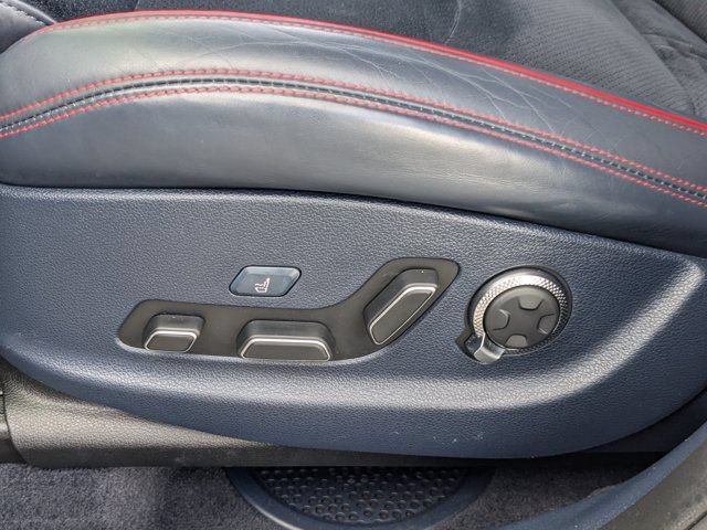 Used 2022 Genesis GV70 3.5T Sport w/ Sport Prestige Package AWD/4WD image 20