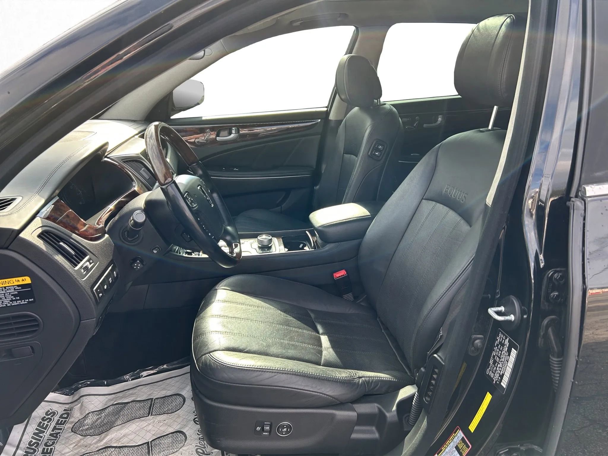 Used 2012 Hyundai Equus Signature image 9