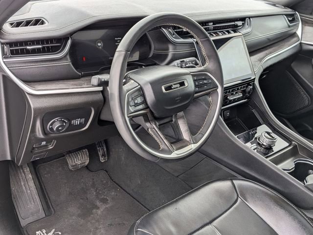 Used 2024 Jeep Grand Cherokee L Limited w/ Luxury Tech Group II image 11