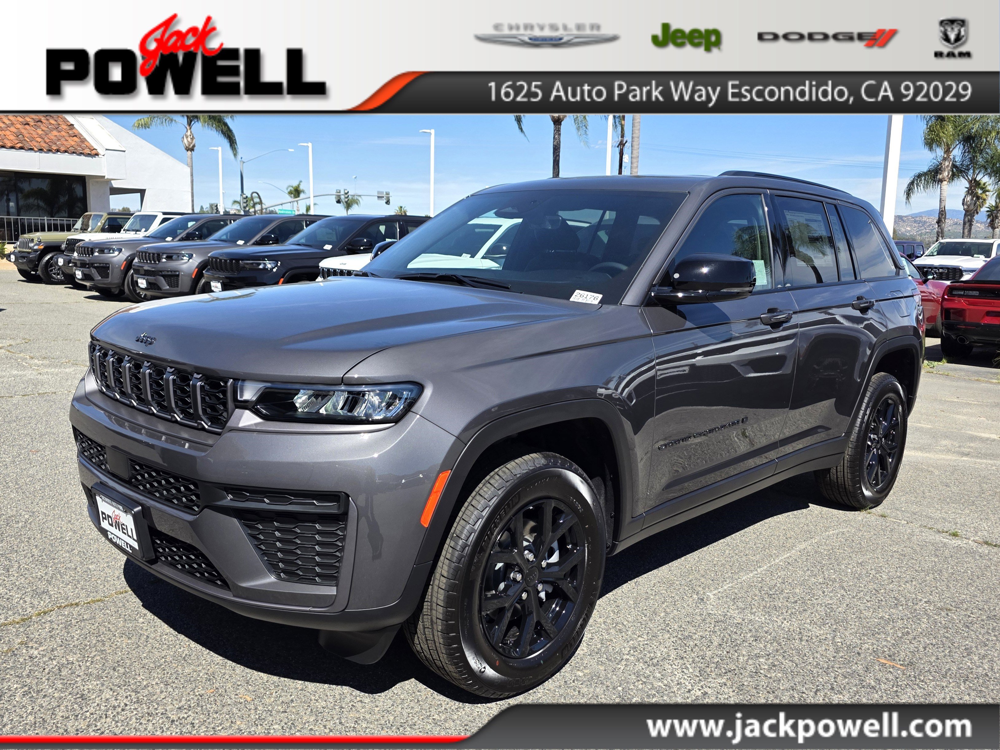 New 2026 Jeep Grand Cherokee Altitude image 1