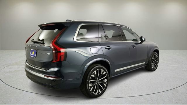 New 2026 Volvo XC90 T8 Plus w/ Protection Package Premier AWD/4WD image 4