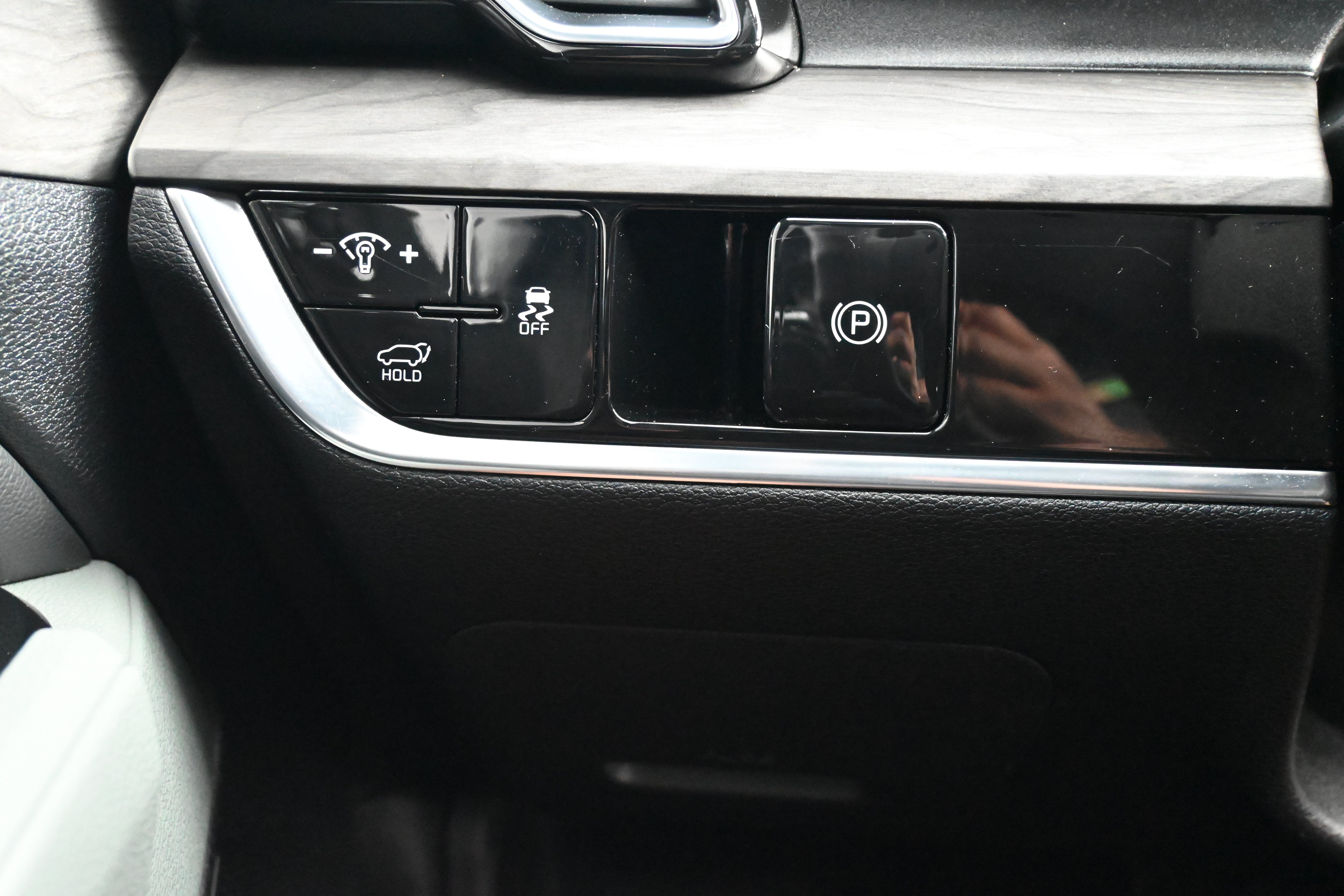 Used 2023 Kia Sportage X-Line w/ X-Line Premium Package AWD/4WD image 28