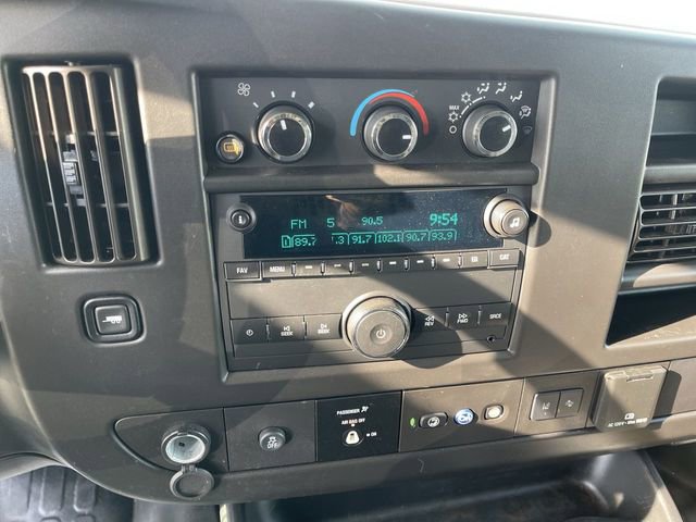Used 2021 Chevrolet Express 3500 w/ Driver Convenience Package image 7