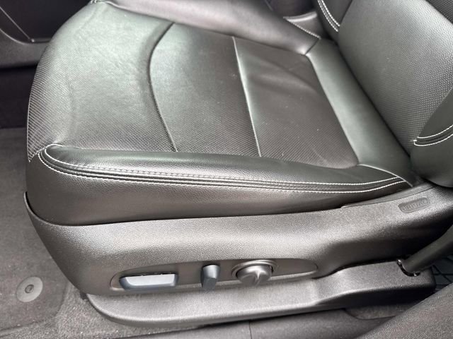 Used 2022 GMC Terrain SLT image 22