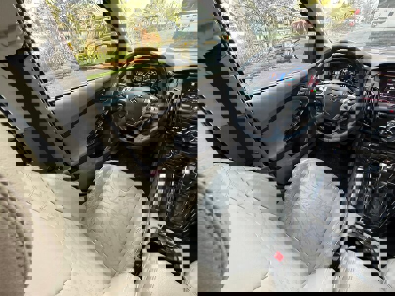 Used 2013 Ford Focus Electric Hatchback image 16