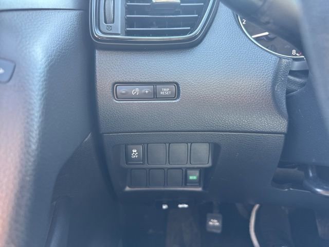 Used 2019 Nissan Rogue Sport S w/ Appearance Package FWD image 22