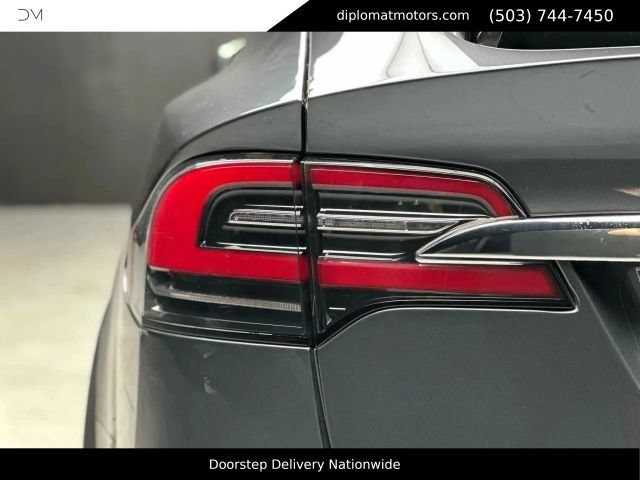 Used 2017 Tesla Model X AWD/4WD image 15