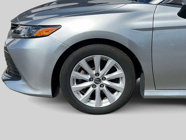 Certified 2018 Toyota Camry LE w/ Convenience Package image 13