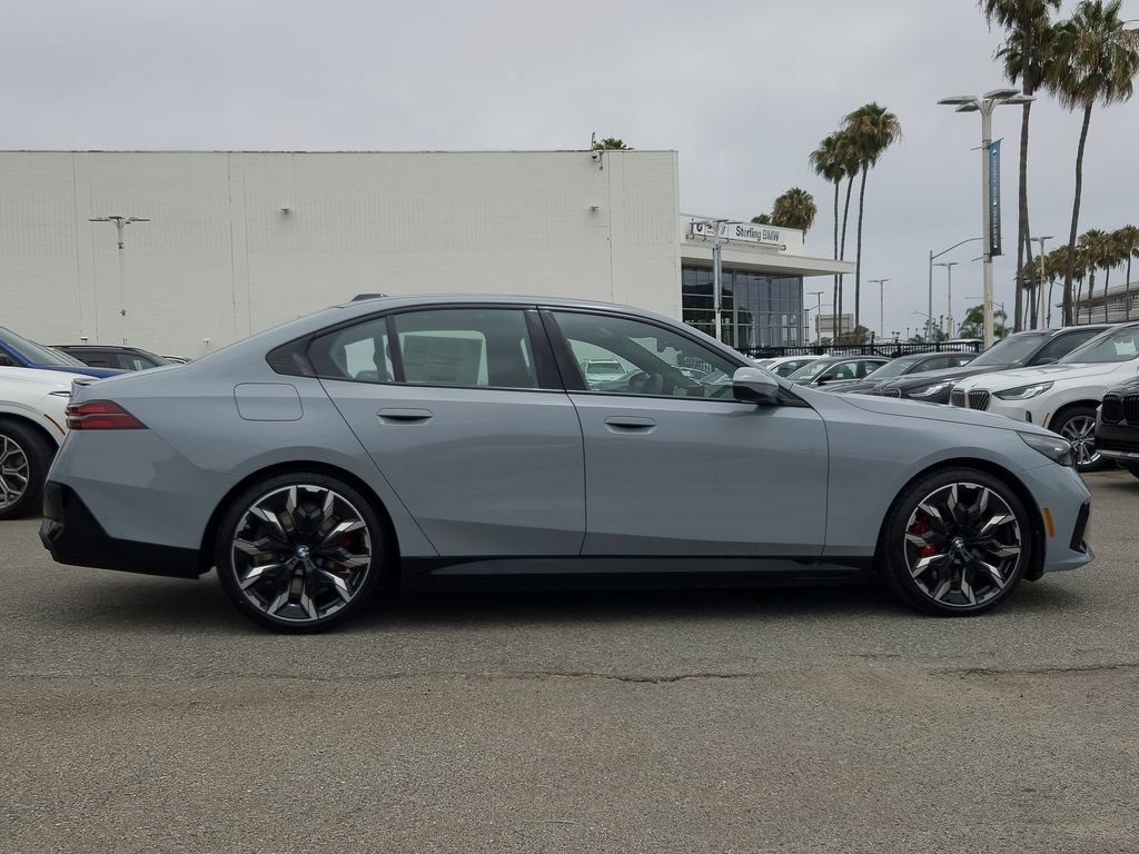 New 2027 BMW 550e xDrive w/ Executive Package AWD/4WD image 4