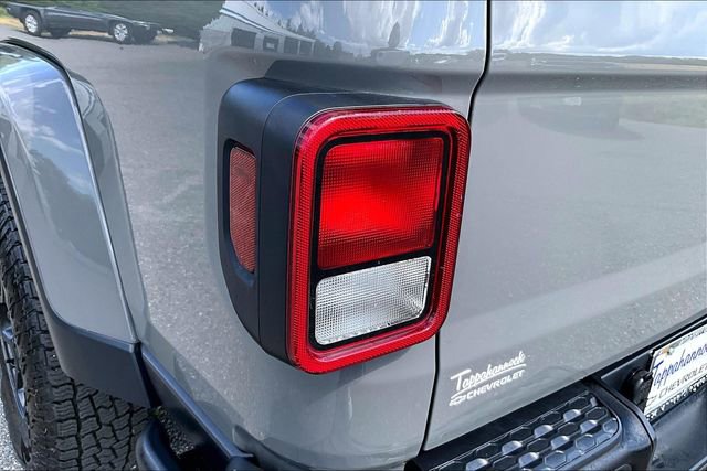 Used 2021 Jeep Gladiator Sport AWD/4WD image 24