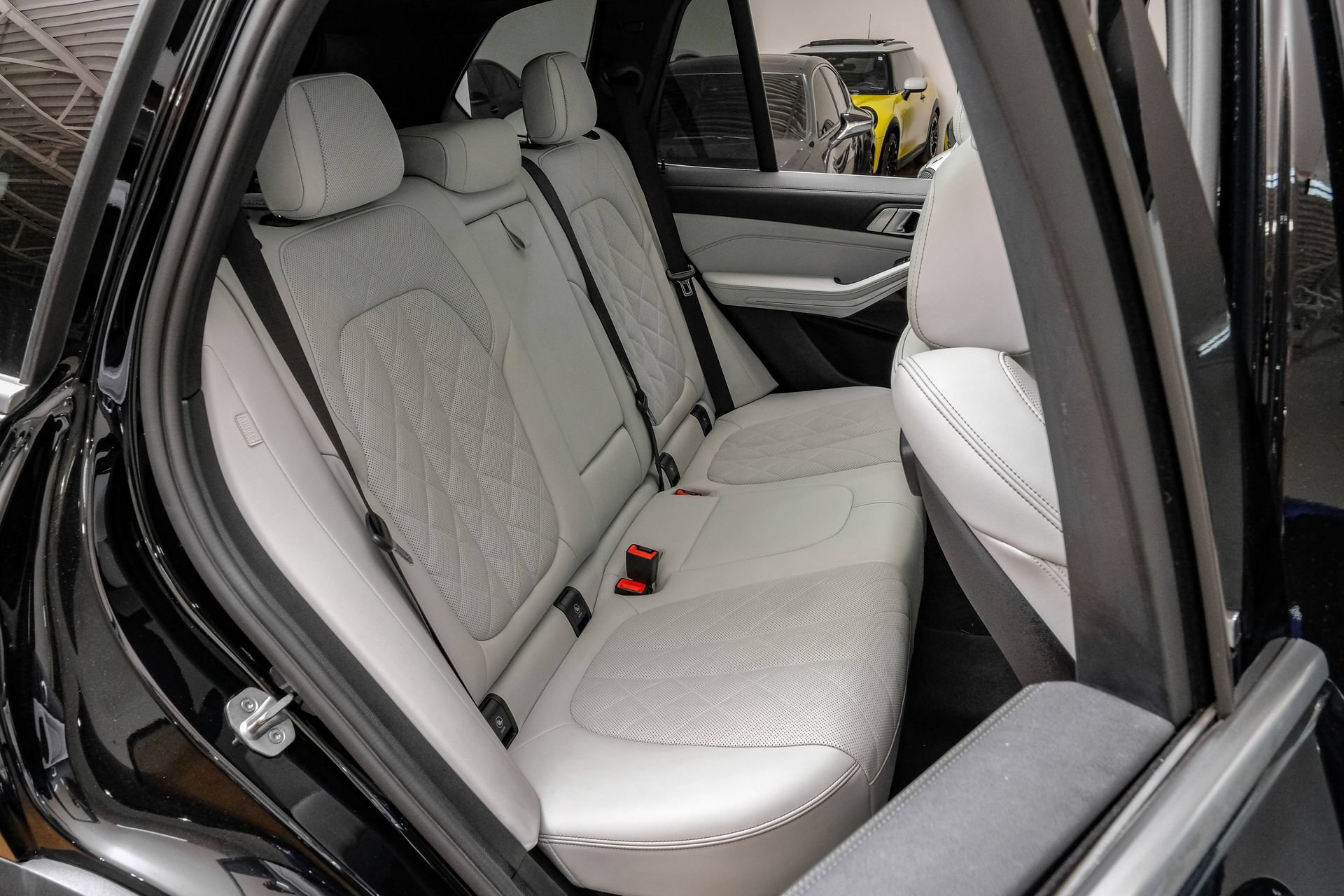 Used 2023 BMW X5 xDrive40i AWD/4WD image 39