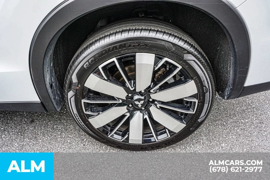 Used 2025 Mitsubishi Outlander SE FWD image 16