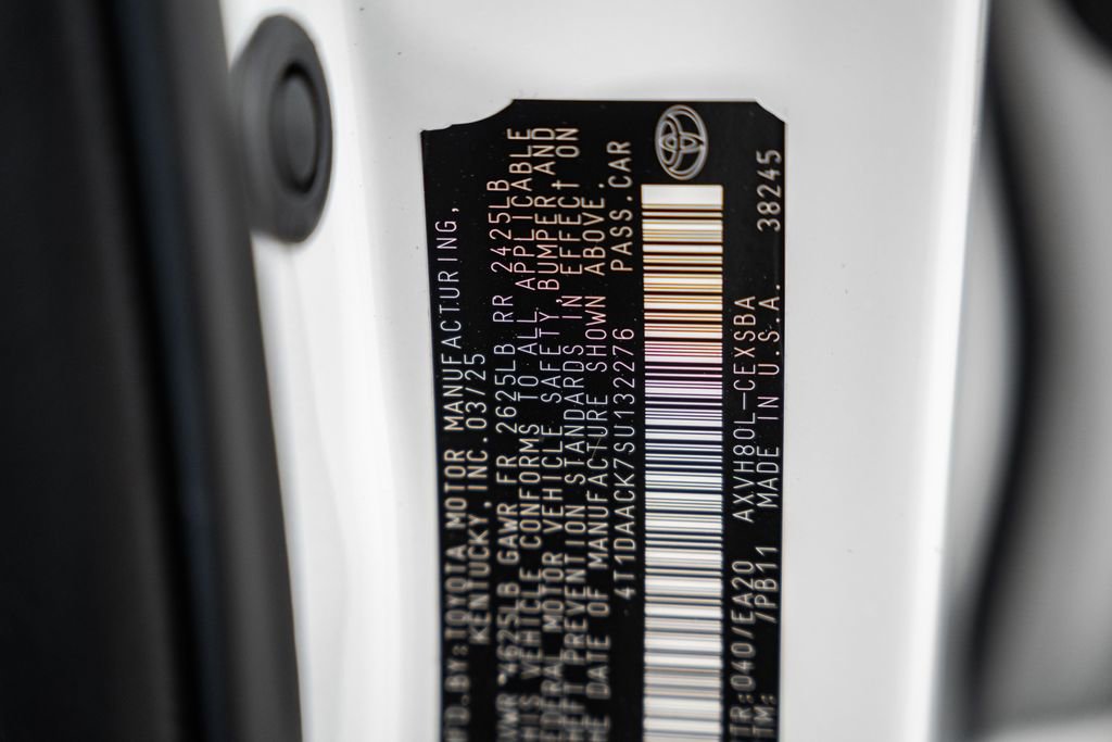 Used 2025 Toyota Camry SE FWD image 38