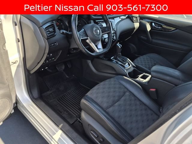 Certified 2022 Nissan Rogue Sport SV w/ Technology Package AWD/4WD image 18