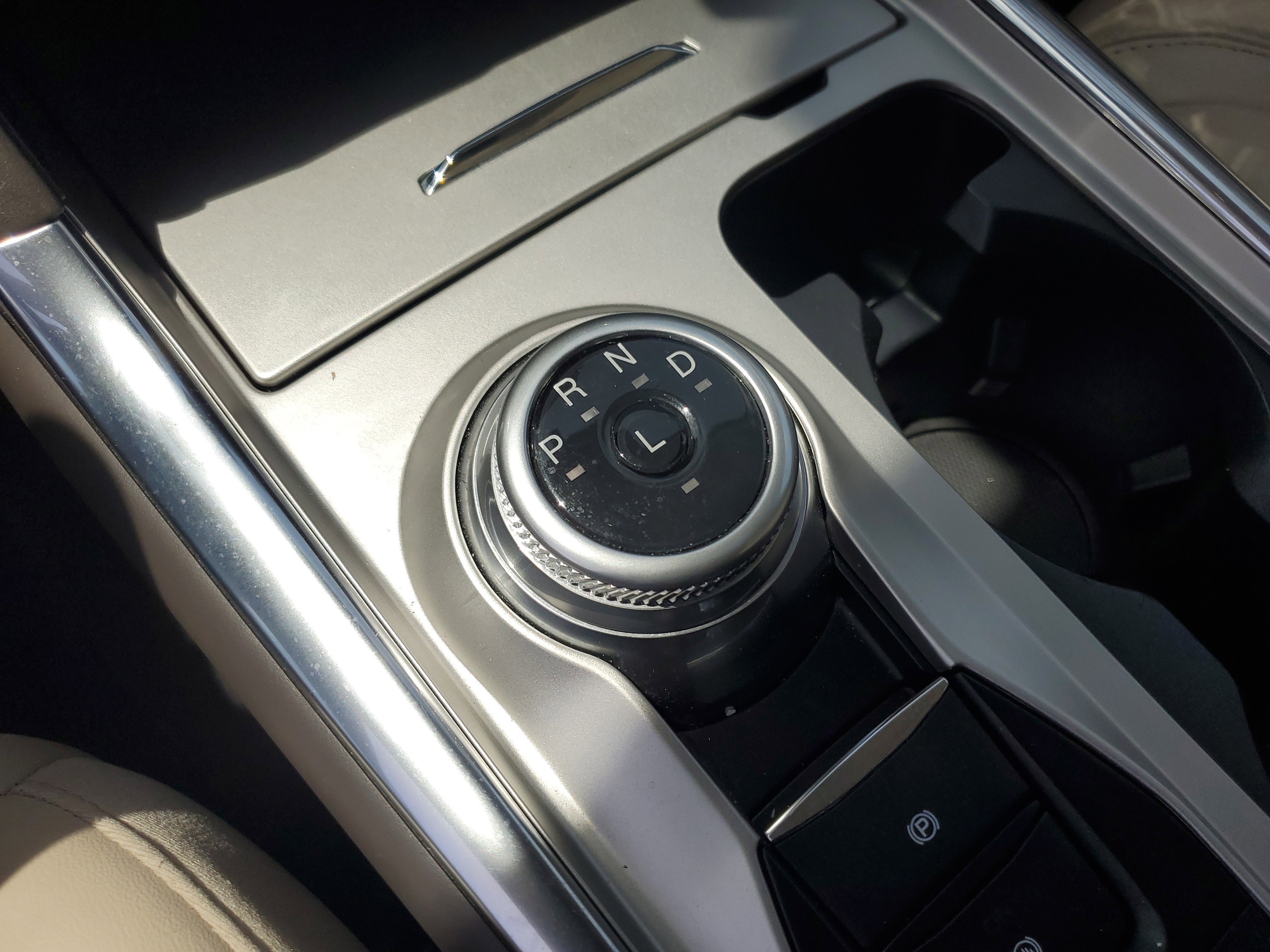 Used 2022 Ford Explorer Platinum w/ Equipment Group 601A image 21