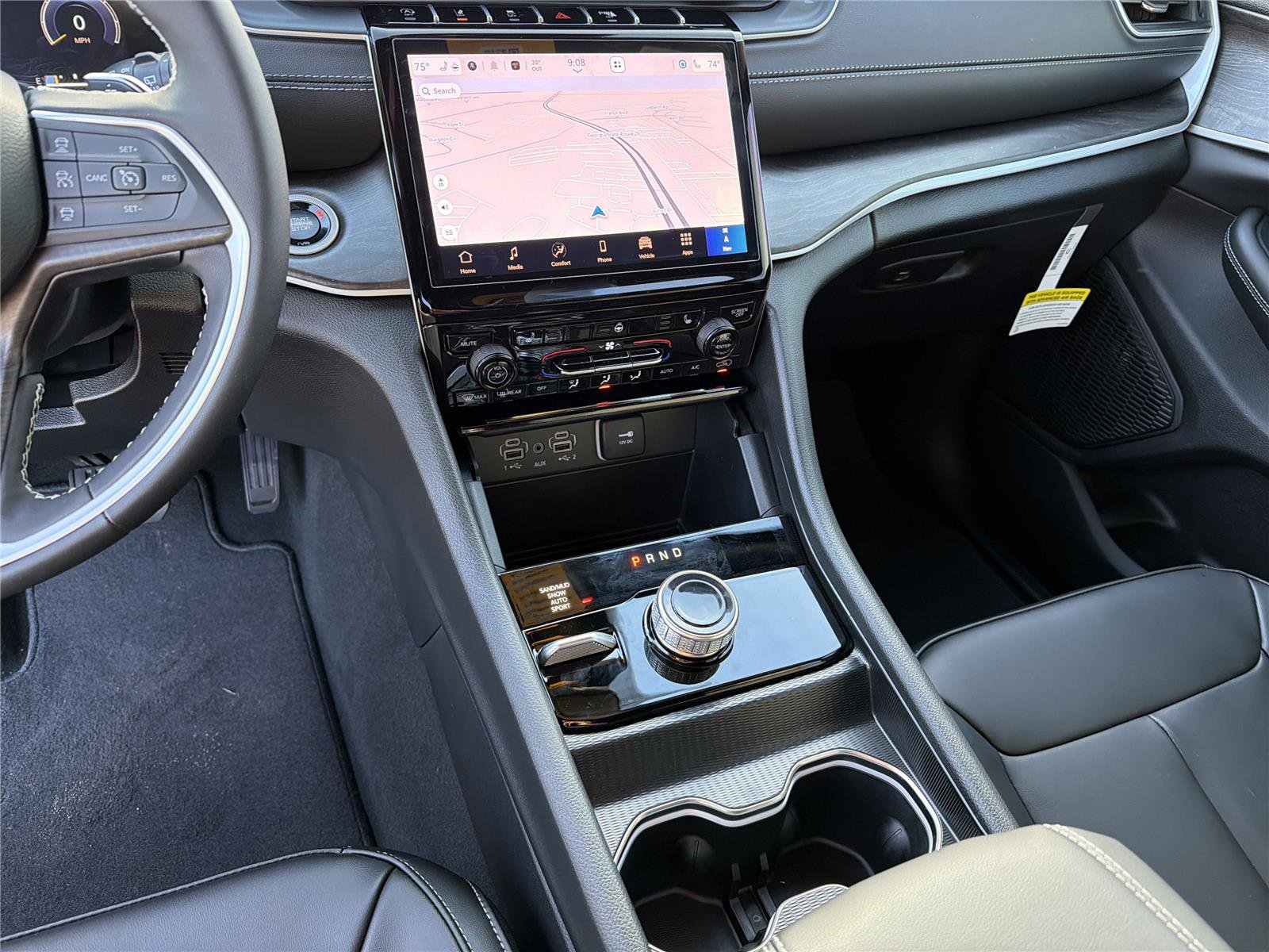 New 2025 Jeep Grand Cherokee L Limited w/ Black Appearance Package image 32