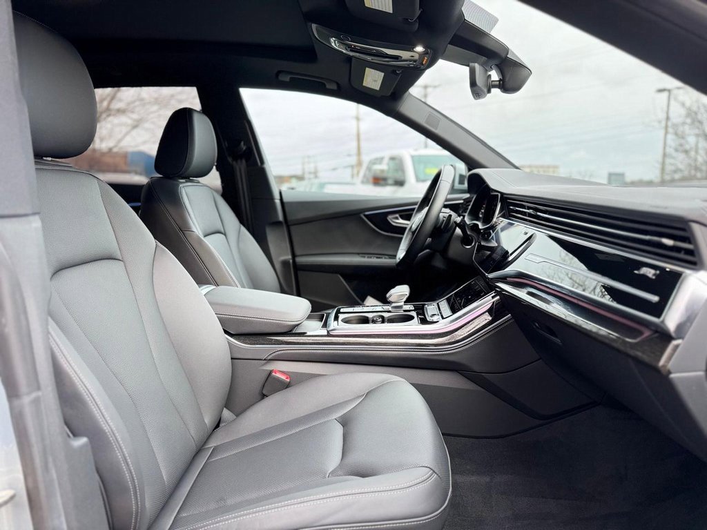Used 2025 Audi Q8 Premium Plus image 22